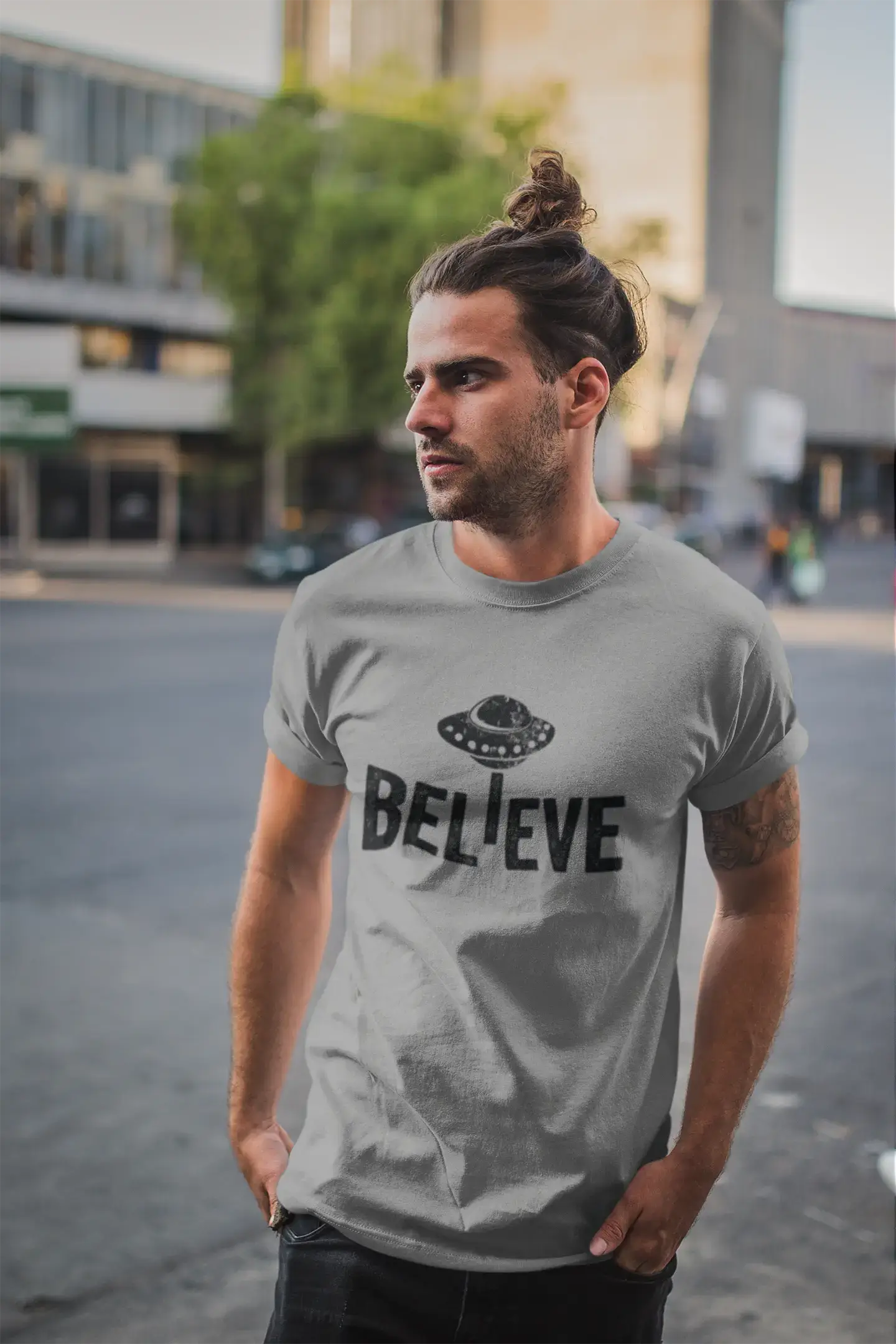 ULTRABASIC - Graphic Men's Believe UFO Alien T-Shirt Funny Casual Letter Print Tee Denim