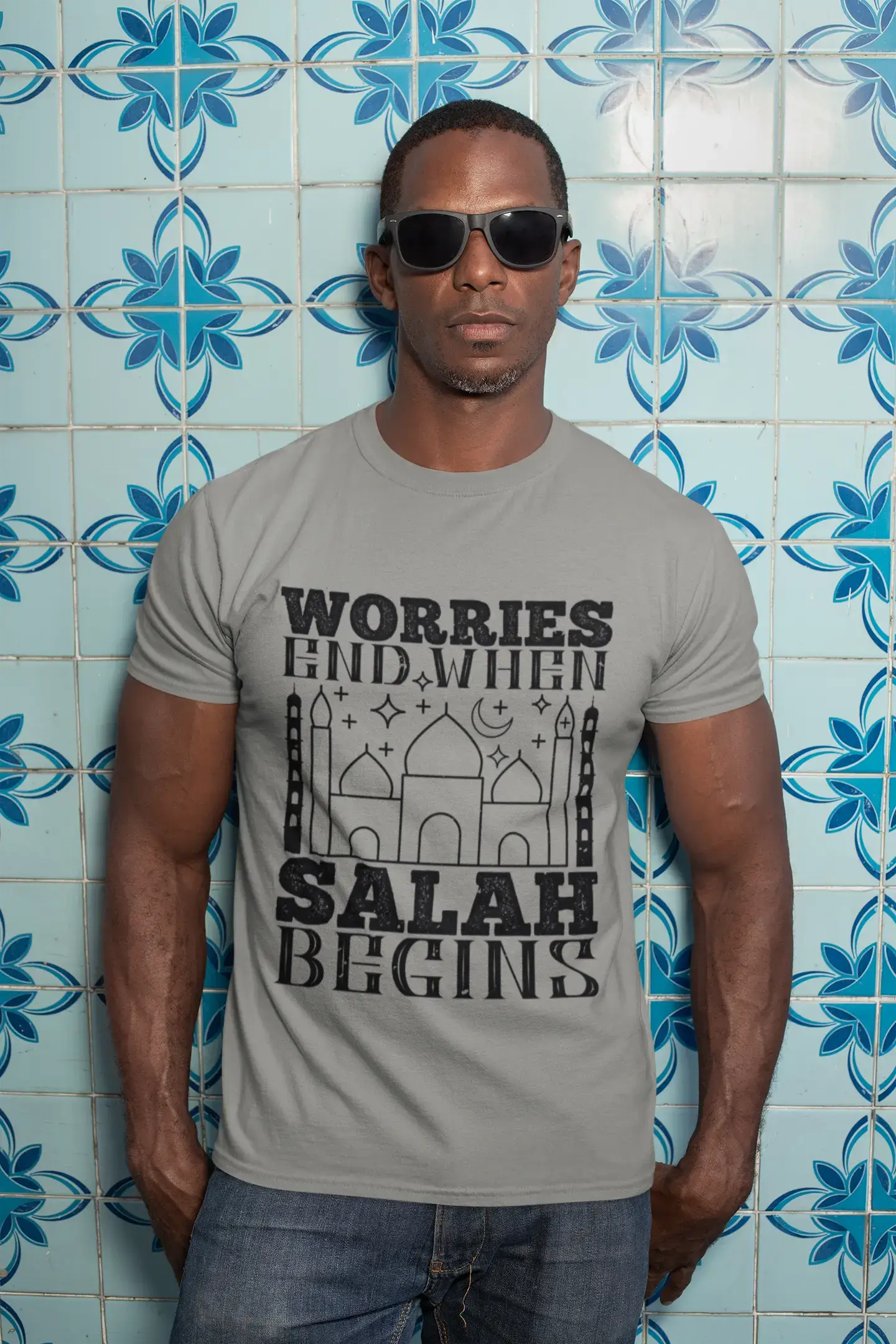 ULTRABASIC Men's T-Shirt Worries End When Salah Begins - Religious Quote