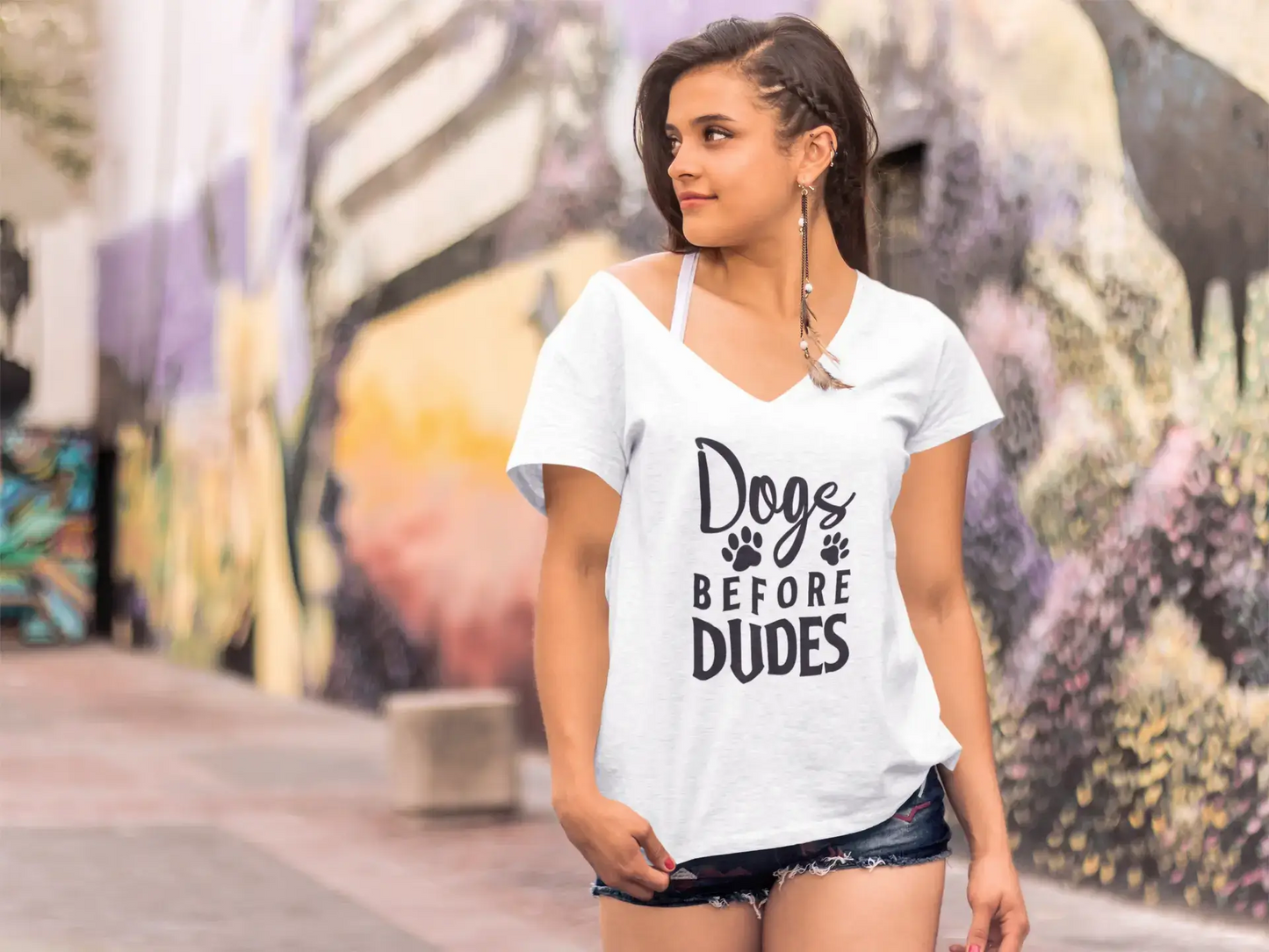 ULTRABASIC Women's T-Shirt Dogs Before Dudes - Funny Short Sleeve Tee Shirt Tops