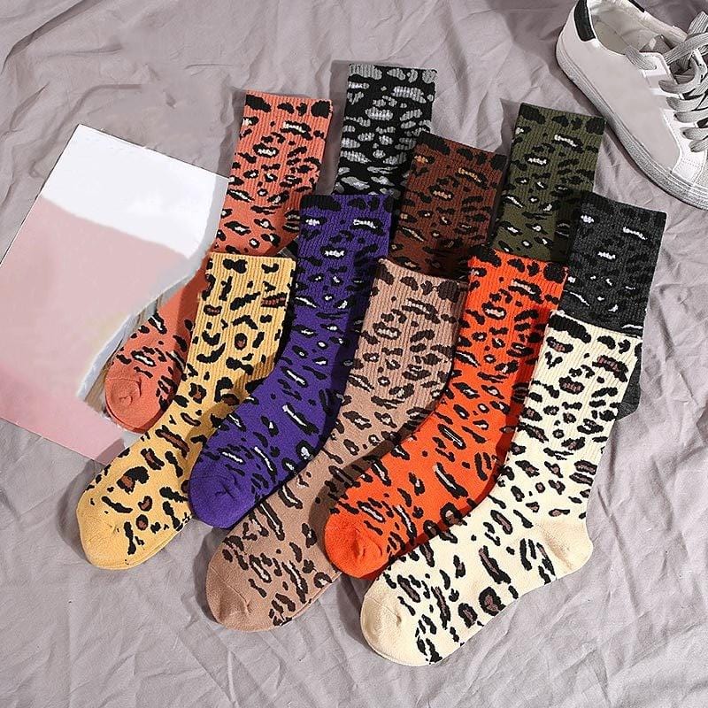 Jeseca Women Fashion Leopard Print Socks Winter Warm Harajuku Retro Vintage Sock for Girls Christmas Gift 2019 Autumn Sales Hot